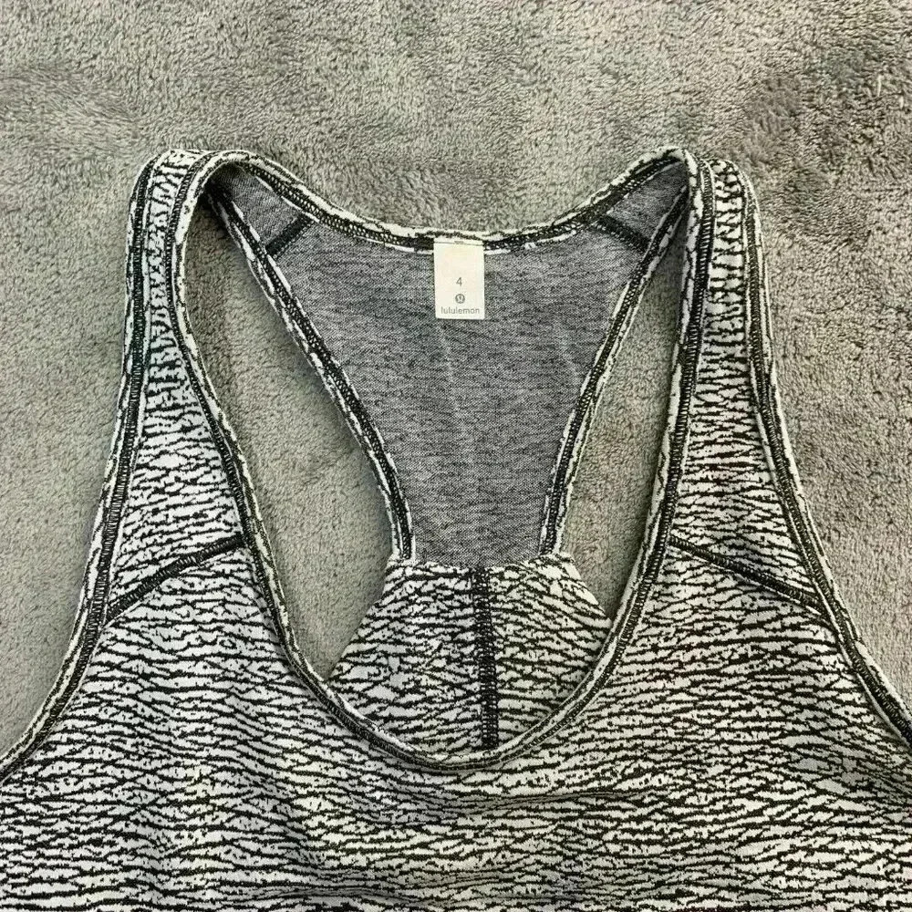 Lululemon Top Womens 4 Essential Tank Sheer Luon Pebble Jacquard White Black Gym - Picture 4 of 8